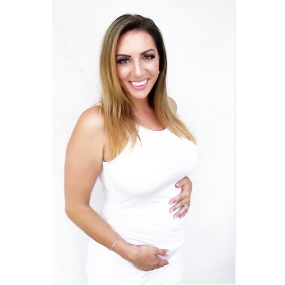 Women’s White Maternity Dress size L